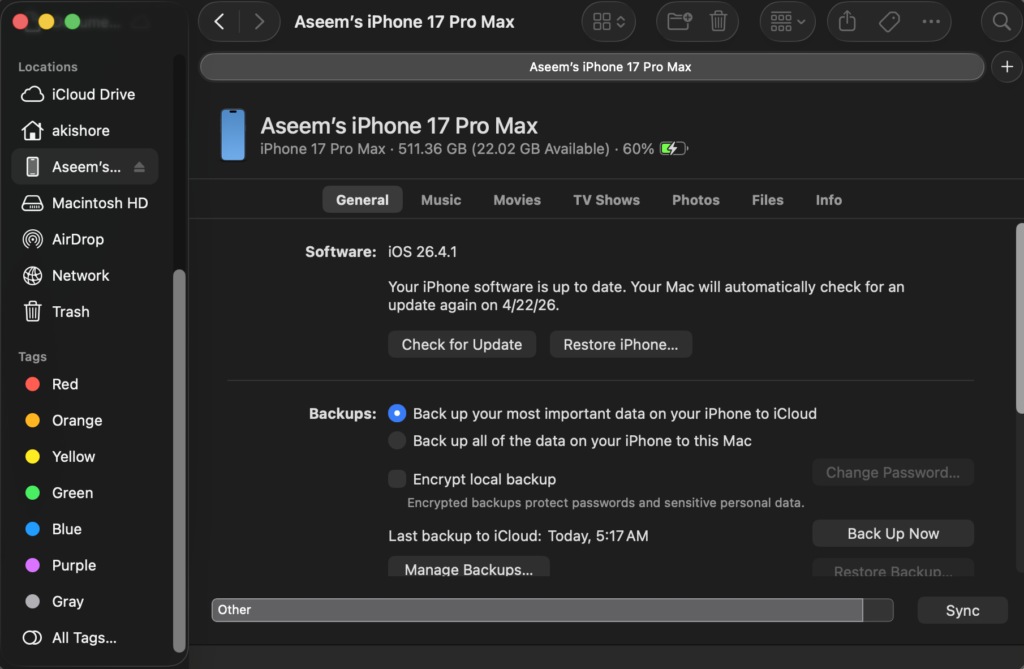 Finder iphone connected - Switching To Mac Apple iPhone connected to Mac and showing in Finder
