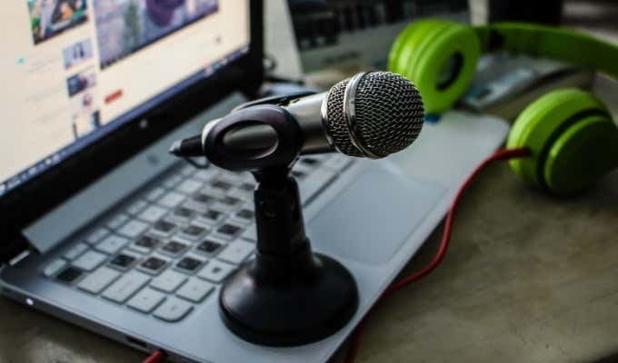 Microphone with a Mac laptop 