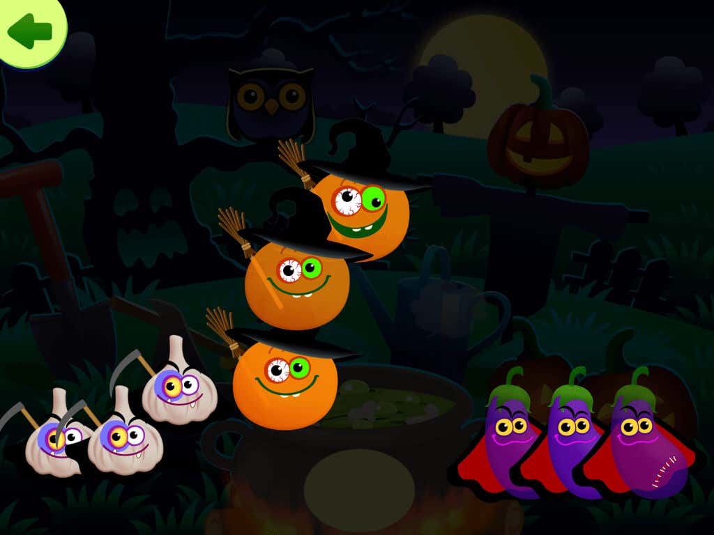 Popular iPhone & iPad Game 'Solitaire Clash' Gets a Halloween