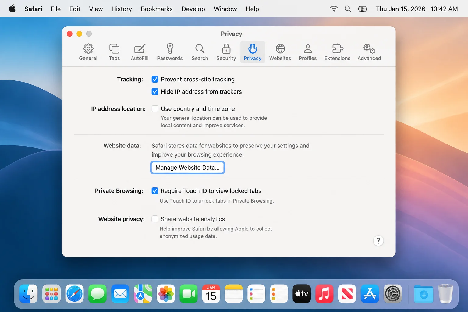 Safari Privacy settings with Manage Website Data highlighted